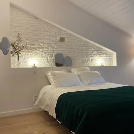 Chambres D'Hotes De Monsieur Leger Guest house
